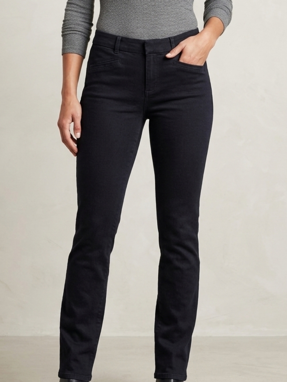 Gap Women's  Black Pants SIZE 8.